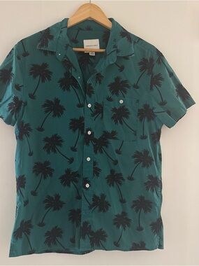 American Eagle Outfitters Teal Short-Sleeve Palm Print Button-Up